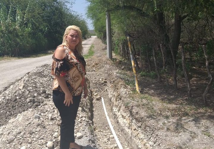 La alcaldesa Olga Lidia Hernandez Barrientos  preocupada por solucionar el problema del agua